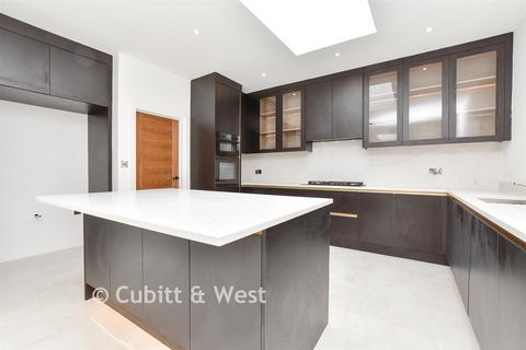 Cobham Road, Fetcham KT22