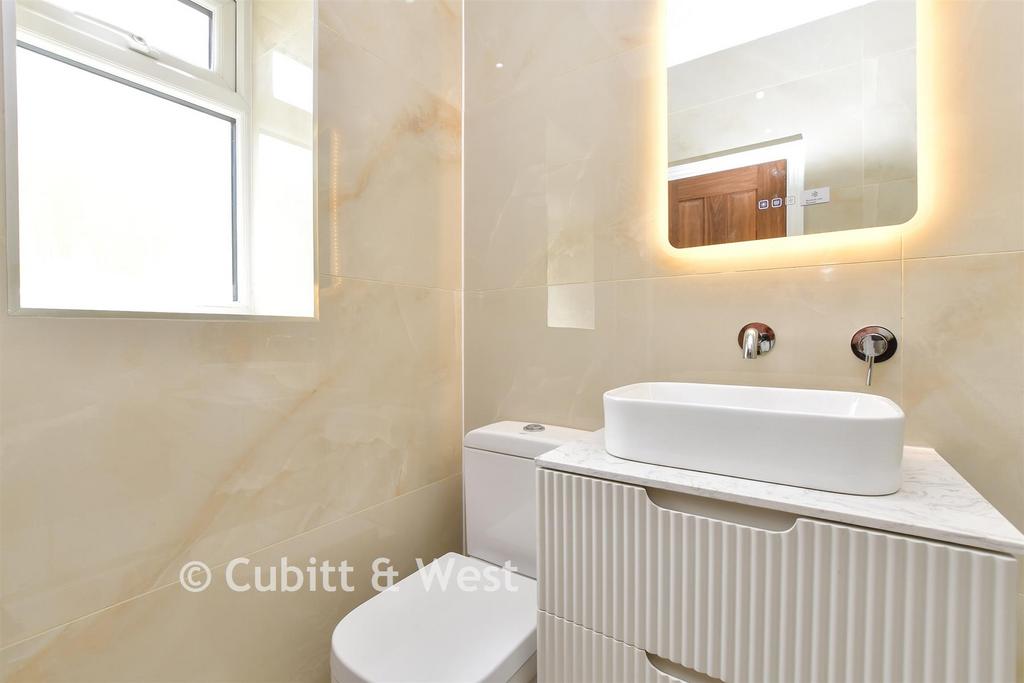 En-Suite Shower Room