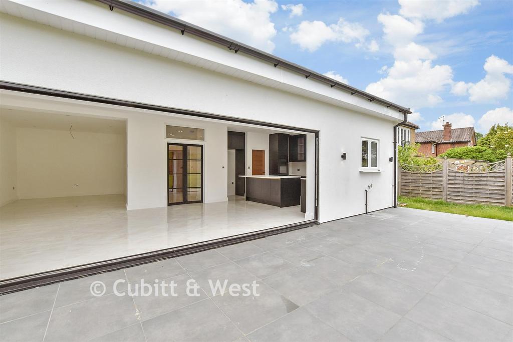 Patio / Decking