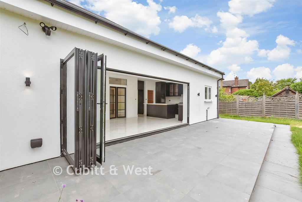 Patio / Decking