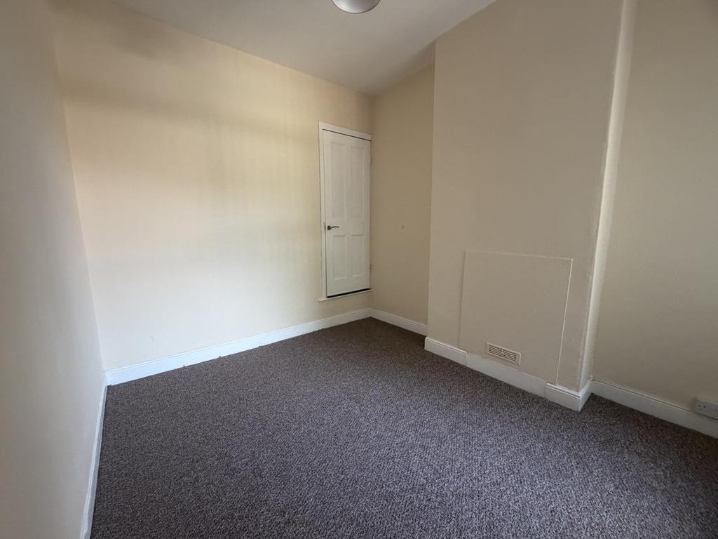 House in Sandwell, West Midlands - View 3