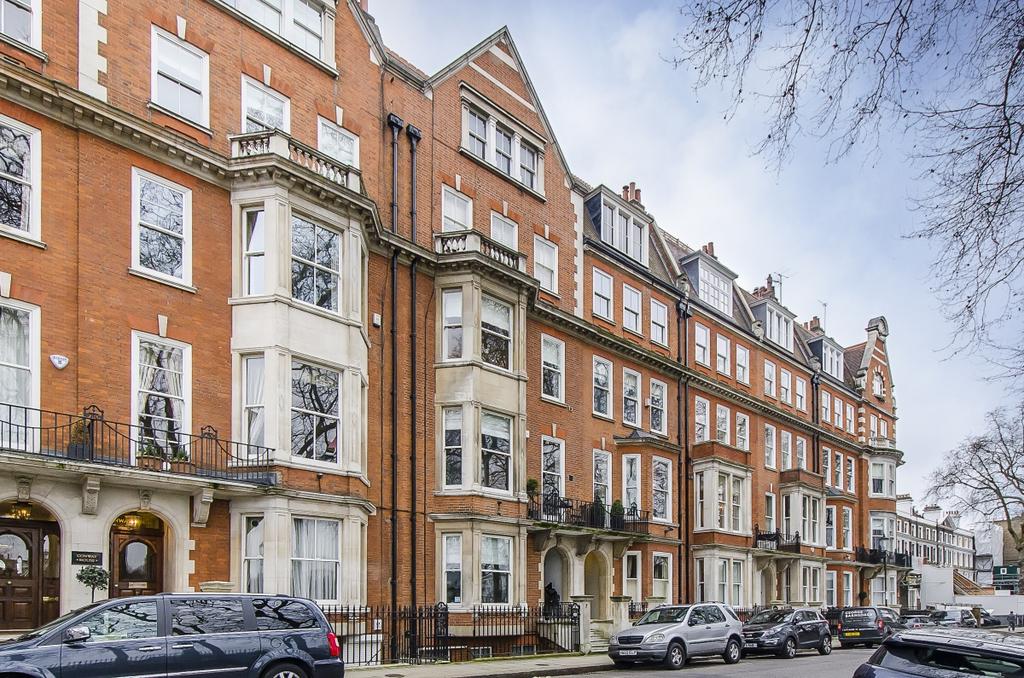 Apartment in London - View 2
