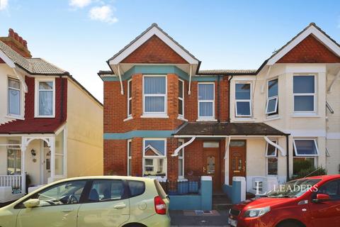 2 bed flat/apartment for rent in Belmore Road, Eastbourne, East Sussex, BN22