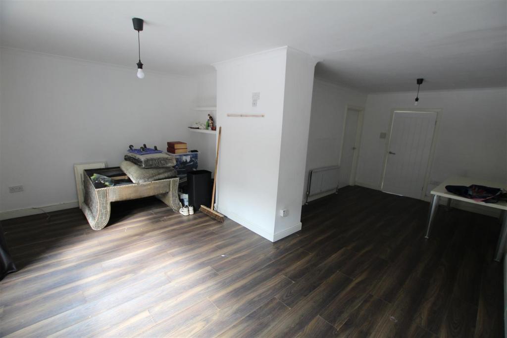 House in Newcastle upon Tyne, Tyne and Wear - View 3
