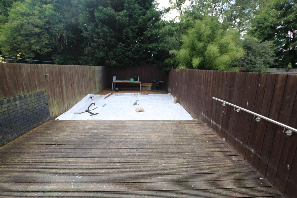 House in Newcastle upon Tyne, Tyne and Wear - View 4