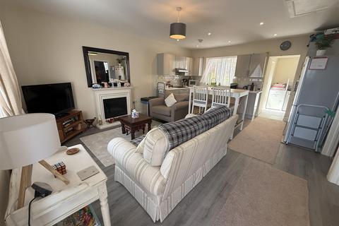 2 bedroom detached bungalow for sale, Kidwelly