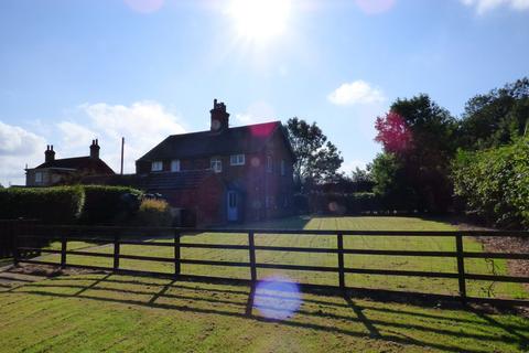 undefined, Hall Farm Cottage, Near Binbrook LN8 6BW