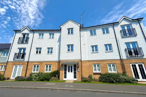2 bedroom apartment for sale, Lynn Crescent, Titchfield Common