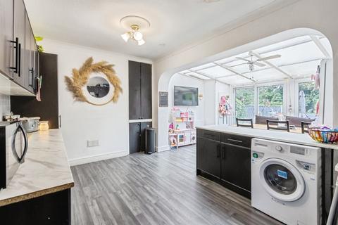 3 bedroom semi-detached house for sale, Whitebridge Avenue, LEEDS