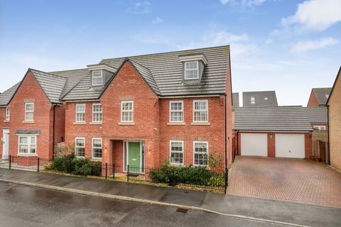 5 bedroom detached house for sale, Victory Drive,,, Brooklands, Milton Keynes, MK10