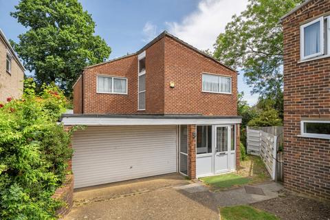 Roker Park Avenue, Ickenham, Uxbridge