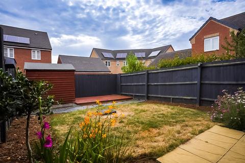 3 bedroom end of terrace house for sale, Tollesbury Avenue, Barleythorpe, LE15