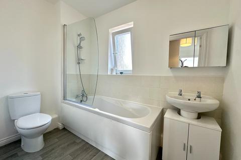 2 bedroom apartment for sale, Key Gardens, Wolverhampton WV10
