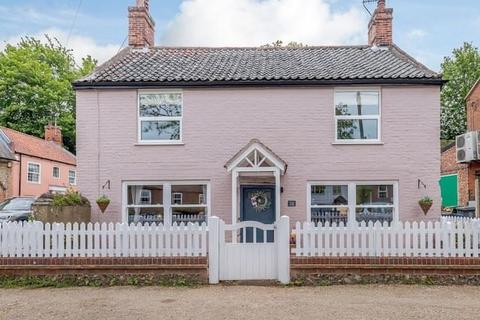 3 bedroom house to rent, High Street, Coltishall, Norwich, Norfolk, NR12