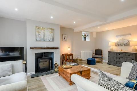 3 bedroom house to rent, High Street, Coltishall, Norwich, Norfolk, NR12