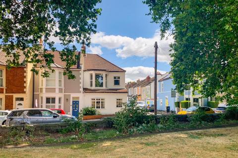 1 bedroom flat for sale, Hill Avenue, Victoria Park, BS3 4SN