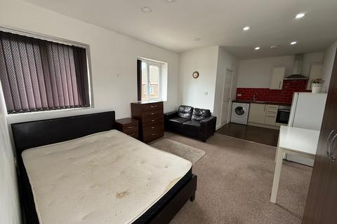 Studio to rent, Gladstone Avenue, Loughborough LE11