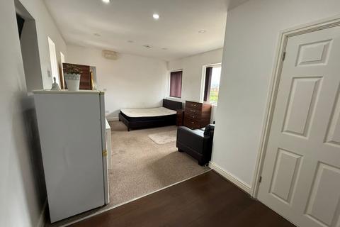 Studio to rent, Gladstone Avenue, Loughborough LE11