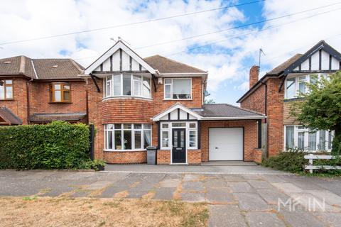 4 bedroom detached house for sale, Summerlea Road, Leicester LE5