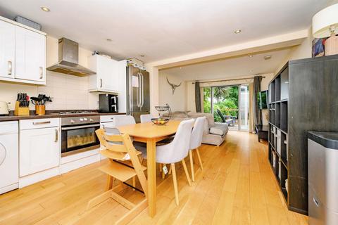 2 bedroom maisonette for sale, Deaconsfield Road, HEMEL HEMPSTEAD