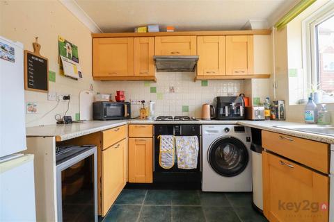 2 bedroom semi-detached house for sale, Middle Ox Gardens, Halfway, Sheffield, S20