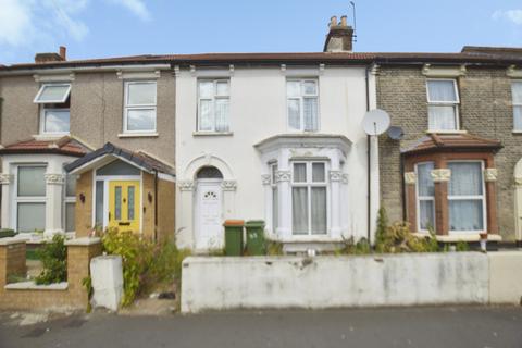4 bedroom terraced house for sale, Carlyle Road, Manor Park, London, E12 6BW