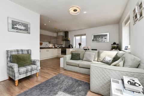 2 bedroom flat for sale, Regiment Gate, Chelmsford Garden, CHELMSFORD
