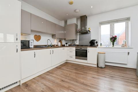 2 bedroom flat for sale, Regiment Gate, Chelmsford Garden, CHELMSFORD