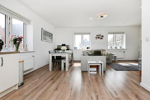 2 bedroom flat for sale, Regiment Gate, Chelmsford Garden, CHELMSFORD