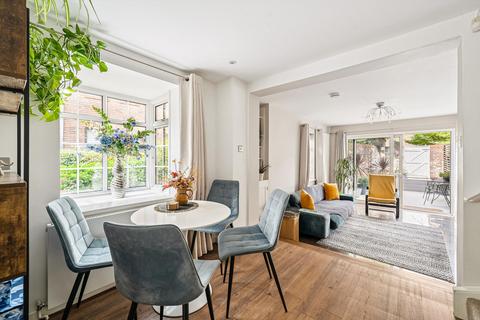 2 bedroom terraced house for sale, Haygarth Place, London SW19