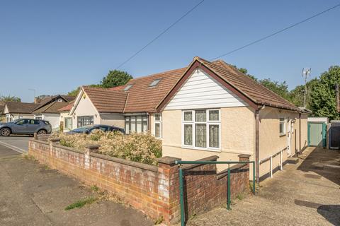2 bedroom bungalow for sale, Woodville Gardens, Ruislip