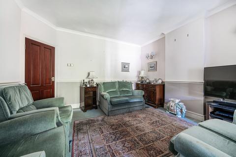 2 bedroom bungalow for sale, Woodville Gardens, Ruislip