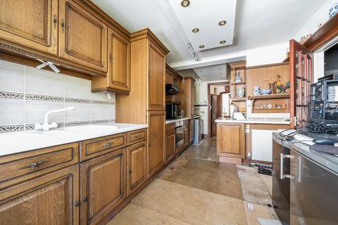 2 bedroom bungalow for sale, Woodville Gardens, Ruislip