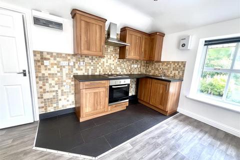 1 bedroom flat to rent, 378D Penn Road, Wolverhampton