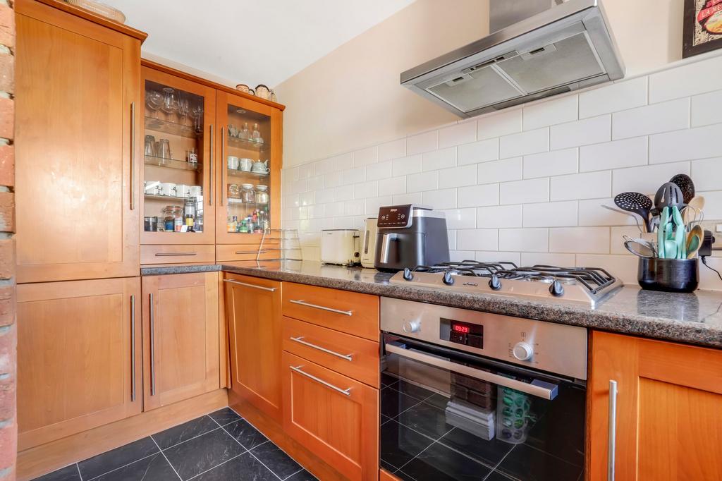 Apartment in Nottingham, West Bridgford - View 3