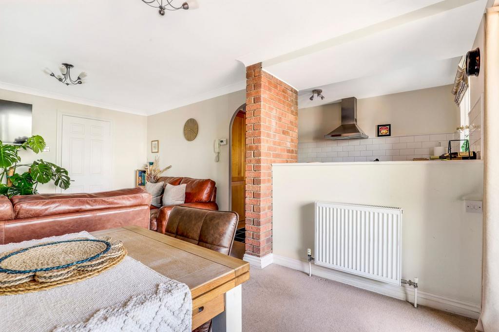 Apartment in Nottingham, West Bridgford - View 5