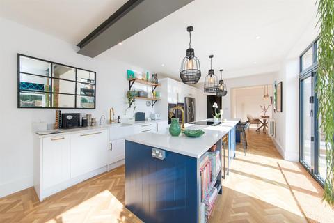 4 bedroom semi-detached house for sale, Pierremont Avenue, Broadstairs, CT10