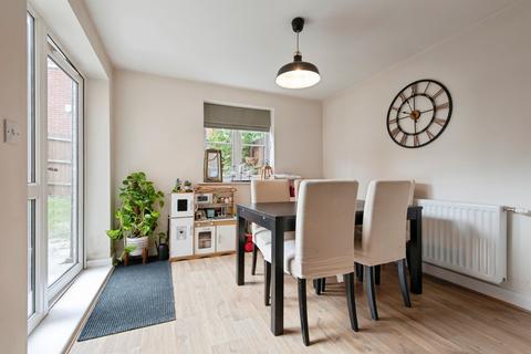 4 bedroom detached house for sale, Binyon Way, Royston