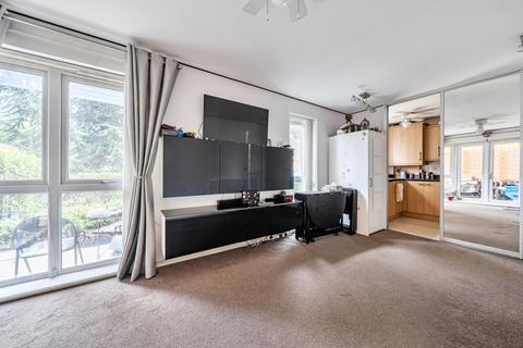 2 bedroom apartment for sale, Wylie Gardens, Basingstoke, Hampshire