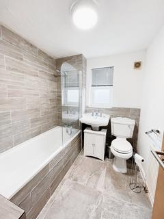 3 bedroom terraced house to rent, Basevi Way, London, SE8