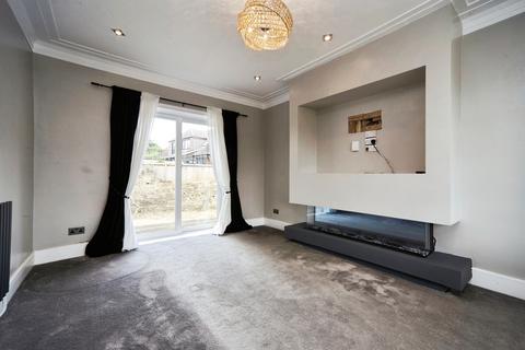 2 bedroom detached house for sale, Woodhall Park Crescent East, Stanningley, PUDSEY