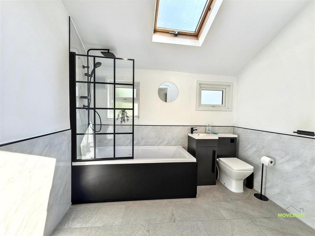 House in Kent - View 4