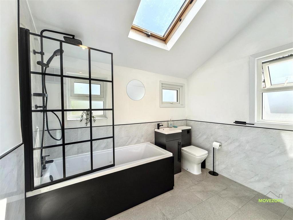 House in Kent - View 2