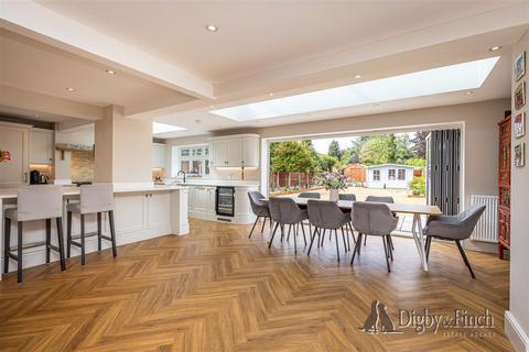 4 bedroom detached house for sale, Lamcote Gardens, Radcliffe-On-Trent