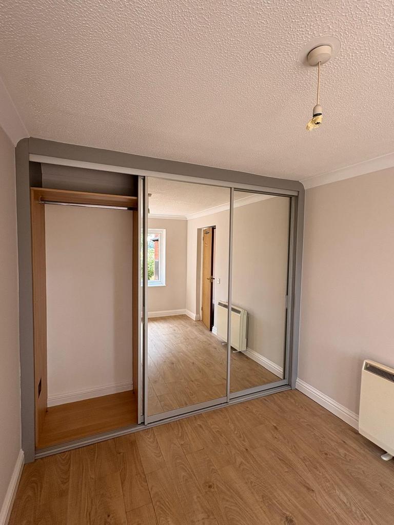 Walk-in wardrobe