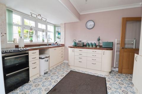 2 bedroom detached bungalow for sale, Windsor Road, Worksop S81