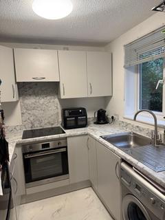 1 bedroom in a flat share to rent, Mark Close, Redditch B98