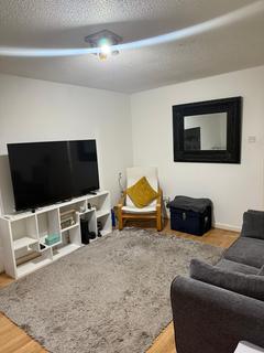 1 bedroom in a flat share to rent, Mark Close, Redditch B98