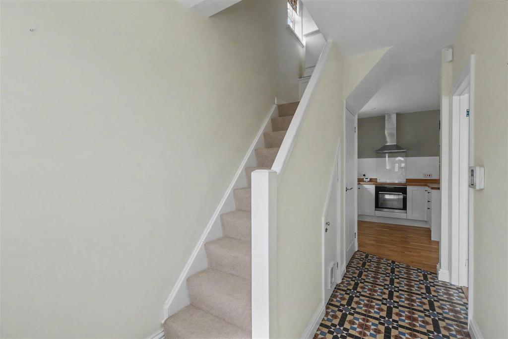 House in Nottingham, Beeston - View 6