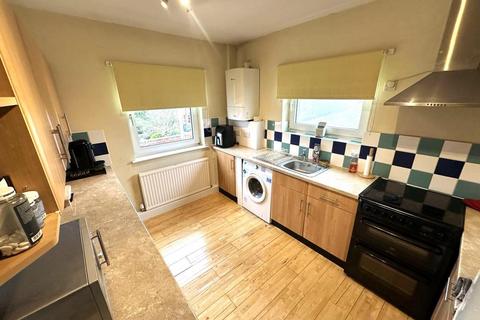 2 bedroom apartment to rent, Queens Road, Fulwood, Preston